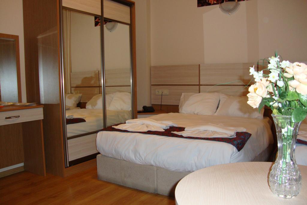 Royal Suites Besiktas Istanboel Kamer foto